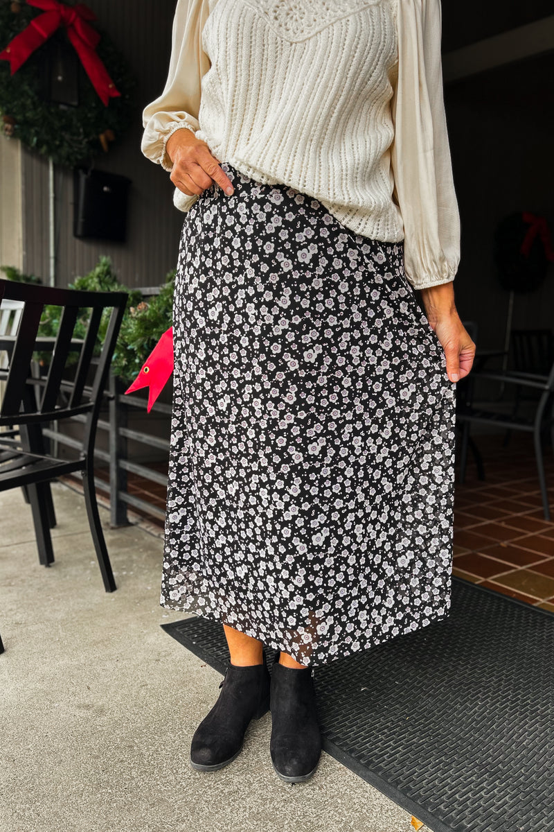 ★新品★Lu. I-Line Skirt / Black Flower Women Black A-line Skirt w/ Flower Print, Sz 22/24 Fun