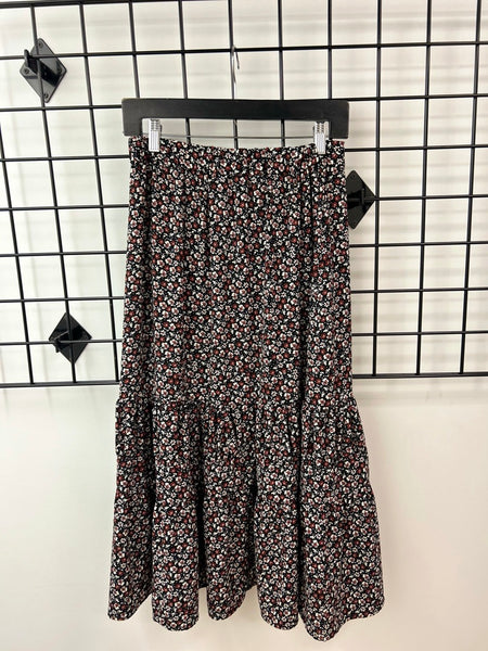 Size XSmall Black Floral Skirt