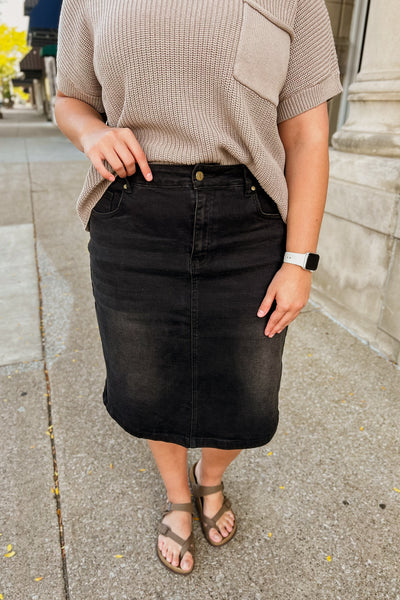 Shannon Curve Fit Denim Skirt