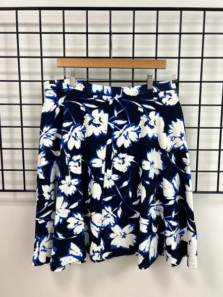 Size XLarge Blue Floral Knit Skirt