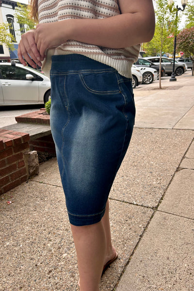 Sara Dark Wash - 24"