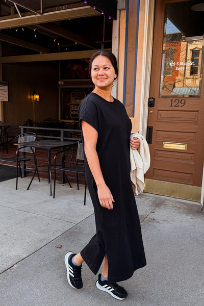 Short Sleeve Midi Dress - Black