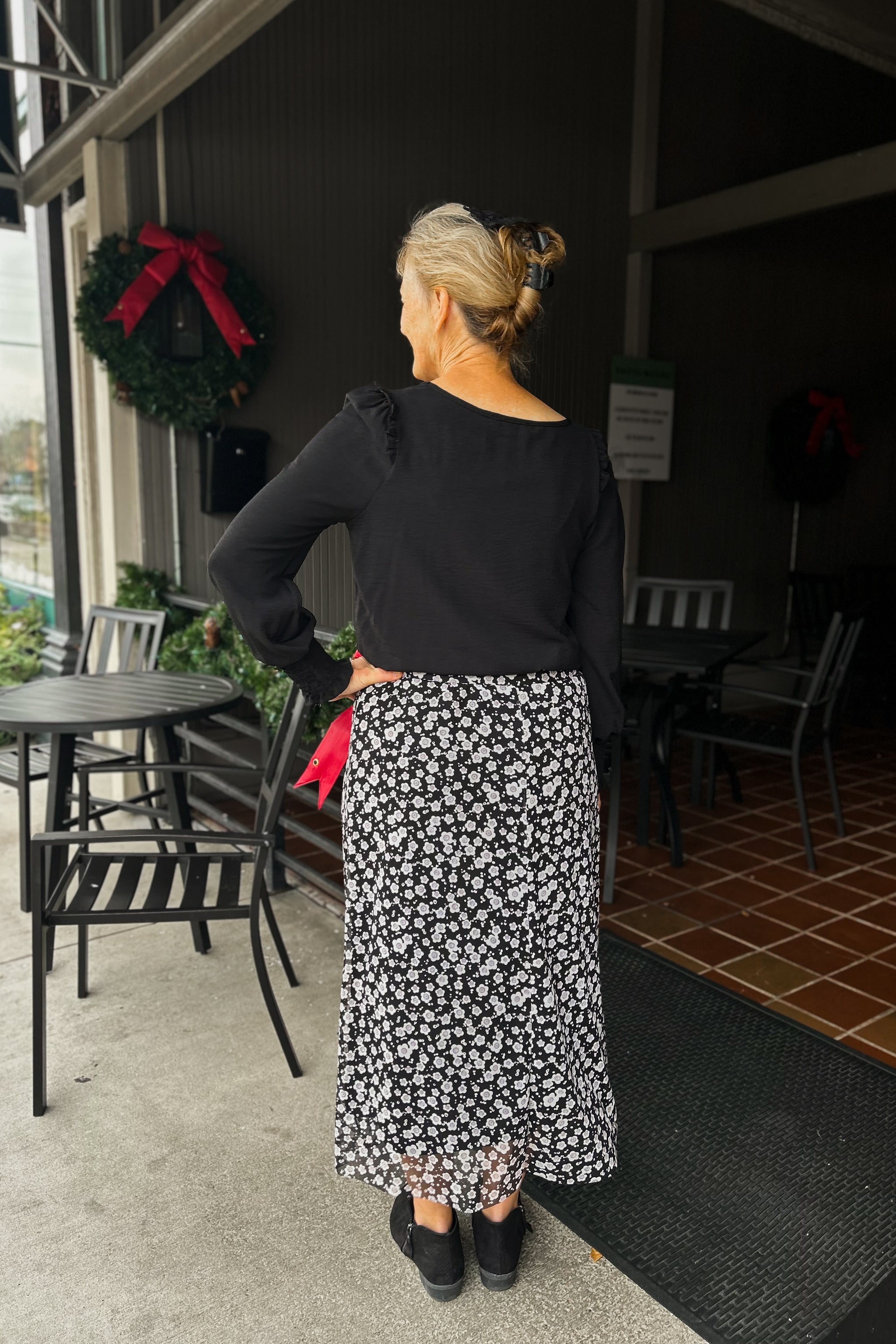 お値下げ！★新品★Lu. I-Line Skirt / Black Flower Lin Midi Skirt -Black Floral – I M SHE, LLC