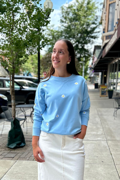 Daisy Embroidered Pullover