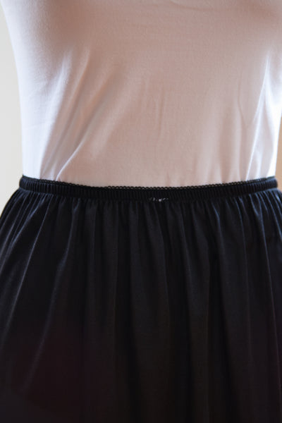 Skirt Slip - 18"